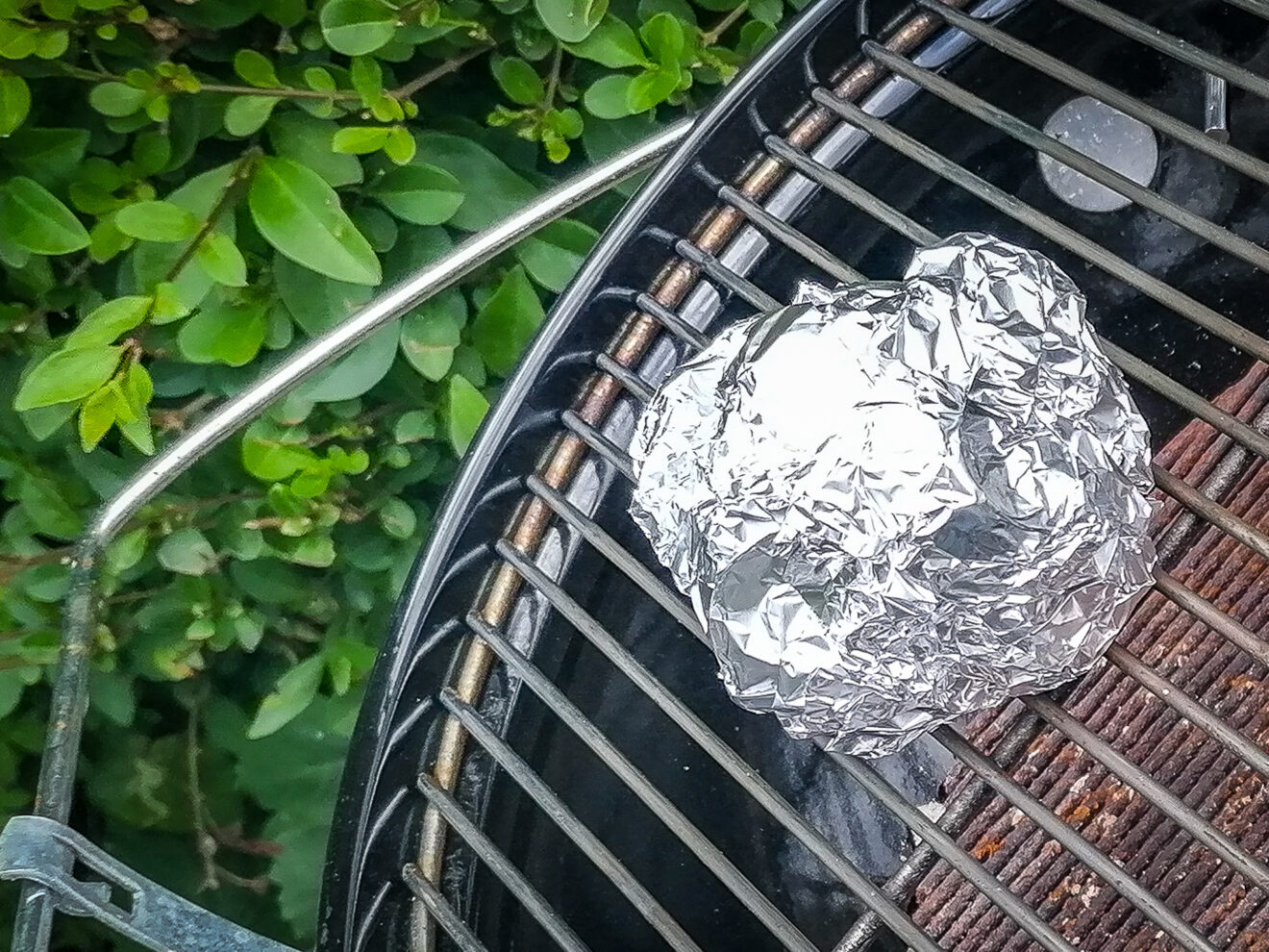 Cleaning your barbecue cooking grill